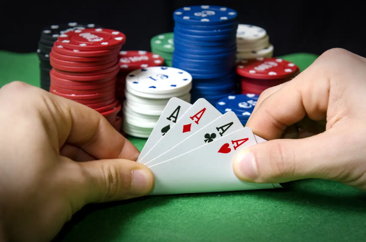 Luật chơi game bài Poker Go88 cho người mới